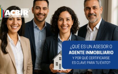 ¿Qué es un Asesor o Agente Inmobiliario y Por Qué Certificarse en Ecuador es Clave para tu Éxito?