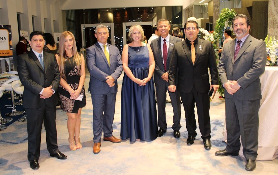 Beneficio 1: Networking y Oportunidades de Negocio